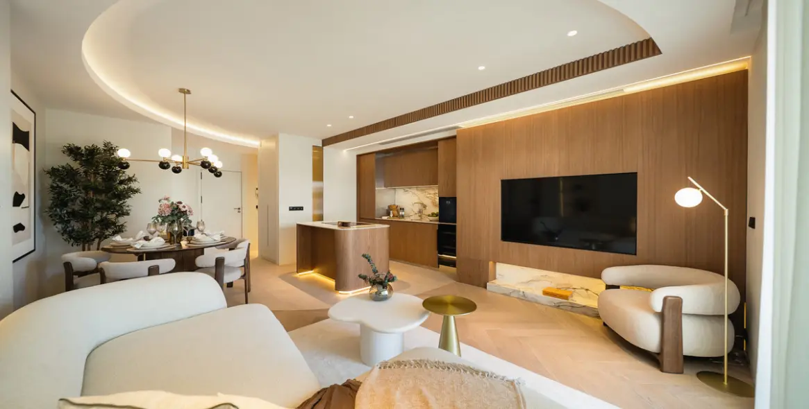 Продажа апартаментов на среднем этаже в The Golden Mile 1