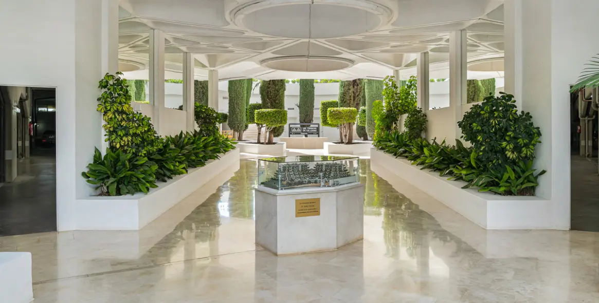 Продажа апартаментов на среднем этаже в The Golden Mile 14