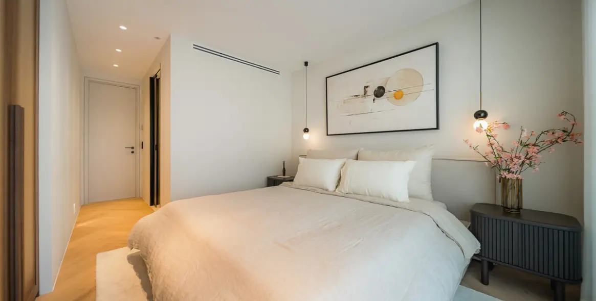 Sale of middle floor apartment in The Golden Mile 51