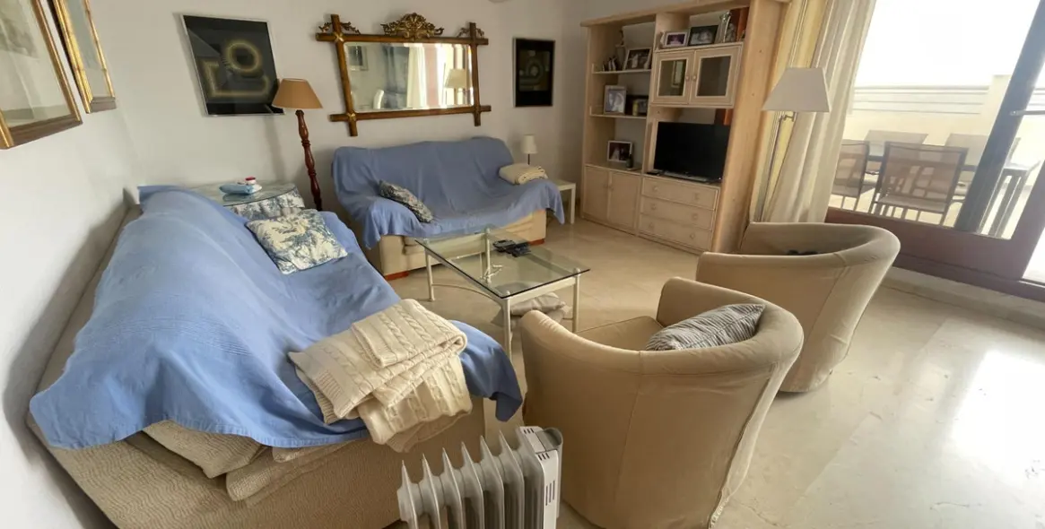 Sale of penthouse in Estepona (district Estepona) 4