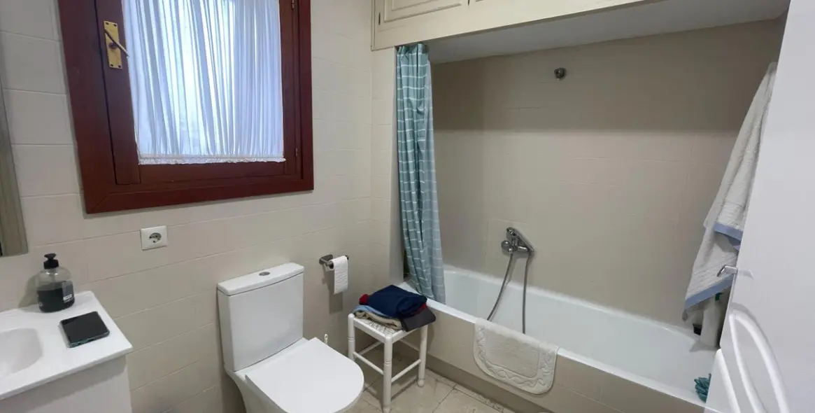 Sale of penthouse in Estepona (district Estepona) 6