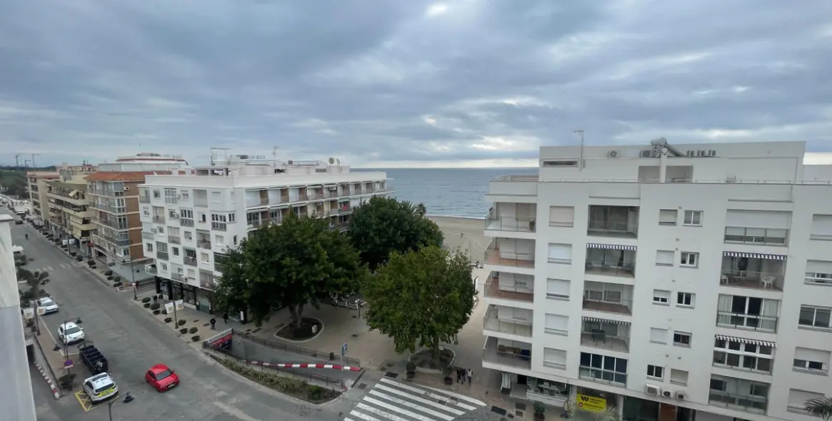 Sale of penthouse in Estepona (district Estepona) 7