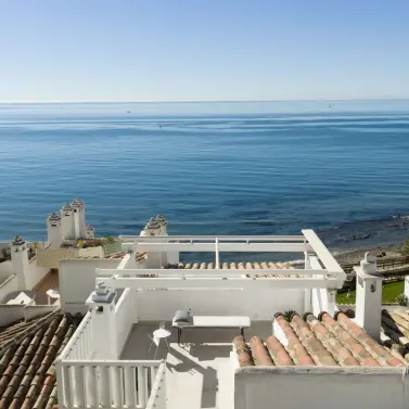 Venta de ático dúplex en Calahonda