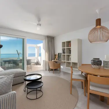 Venta de ático dúplex en Calahonda