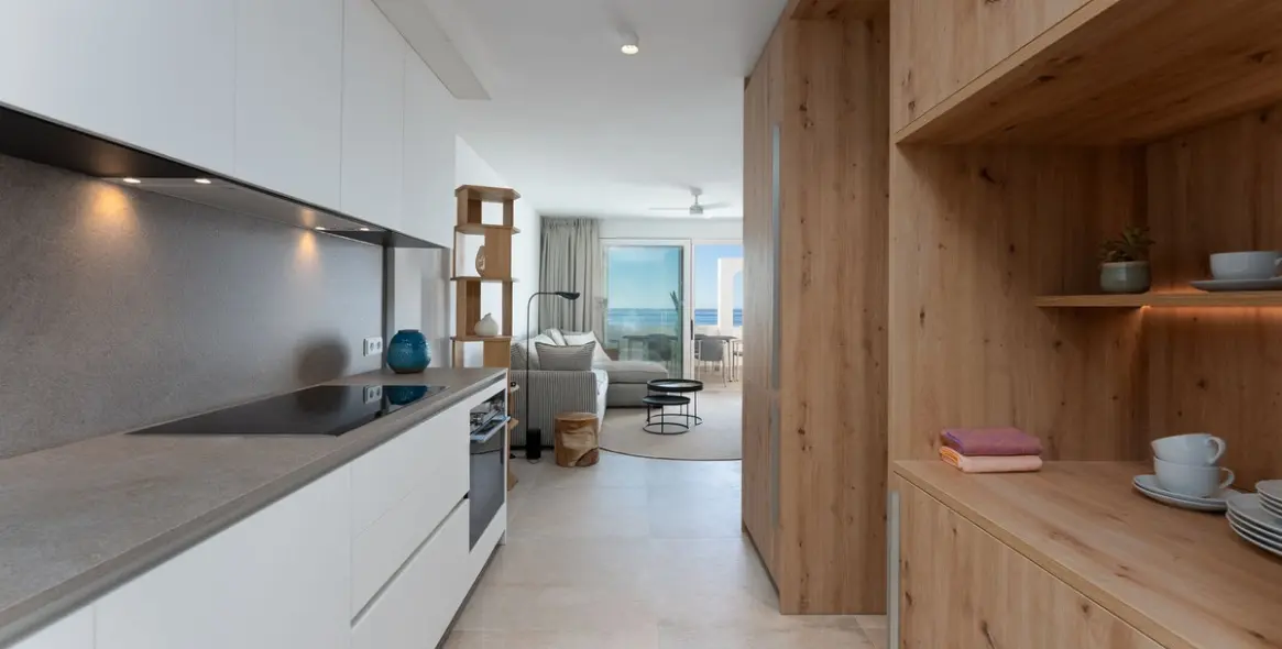 Sale of penthouse duplex in Calahonda 9