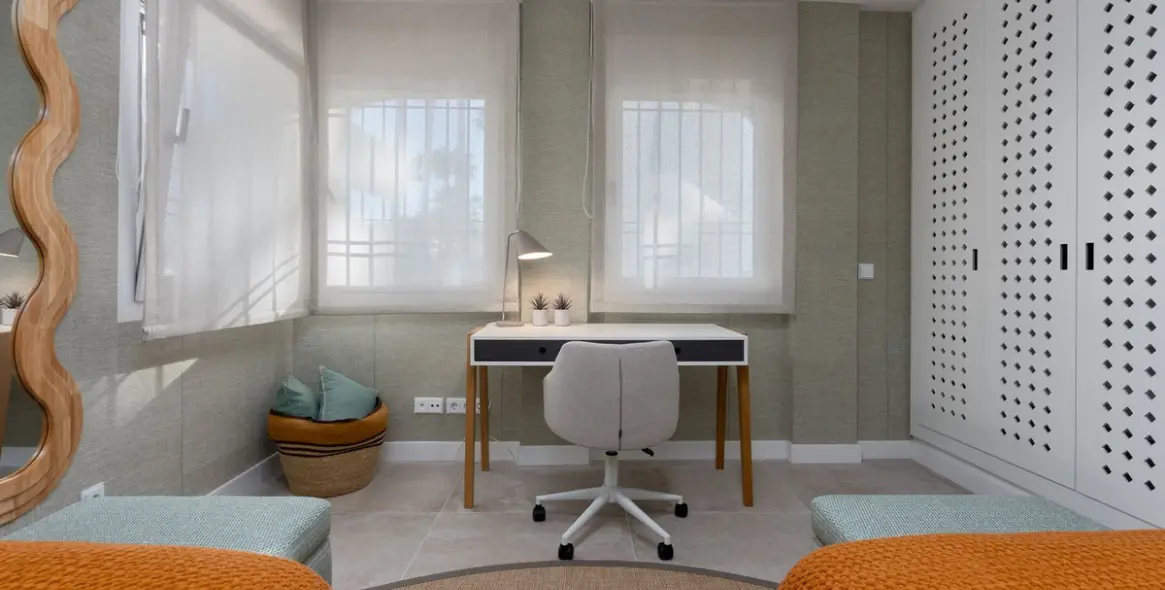 Venta de ático dúplex en Calahonda 23