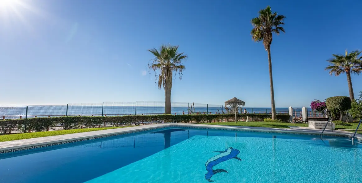 Venta de ático dúplex en Calahonda 31