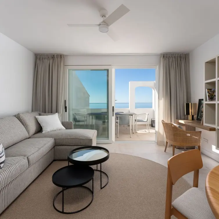 Sale of penthouse duplex in Calahonda