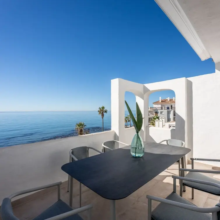 Sale of penthouse duplex in Calahonda