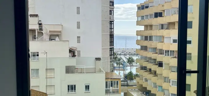 Venta de apartamento en planta media en Marbella 4