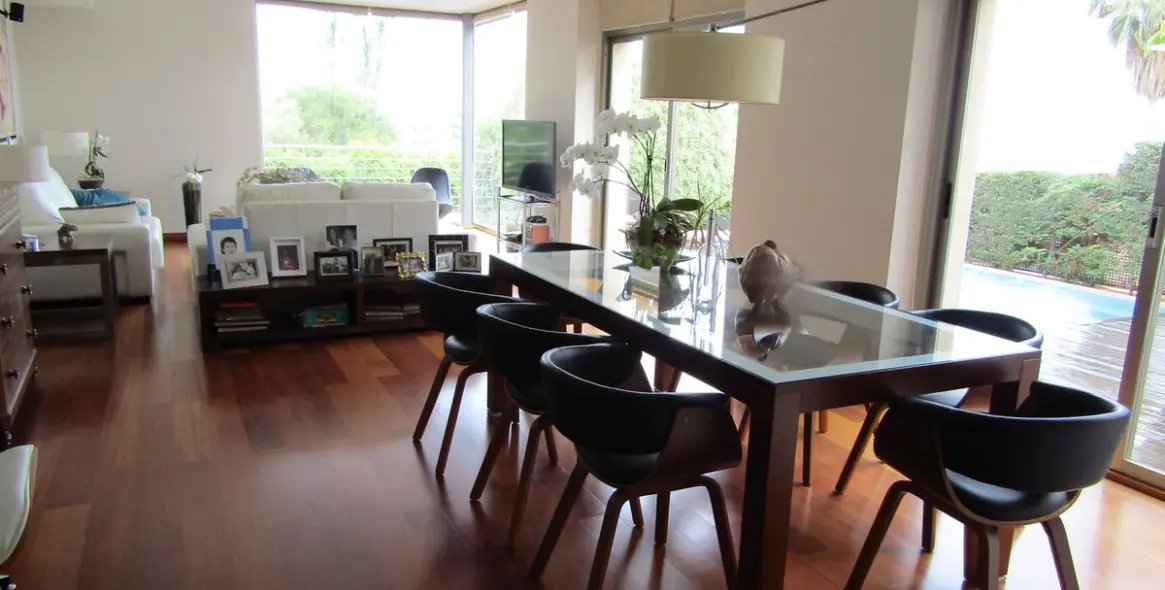 Sale of detached villa in Málaga Este 4