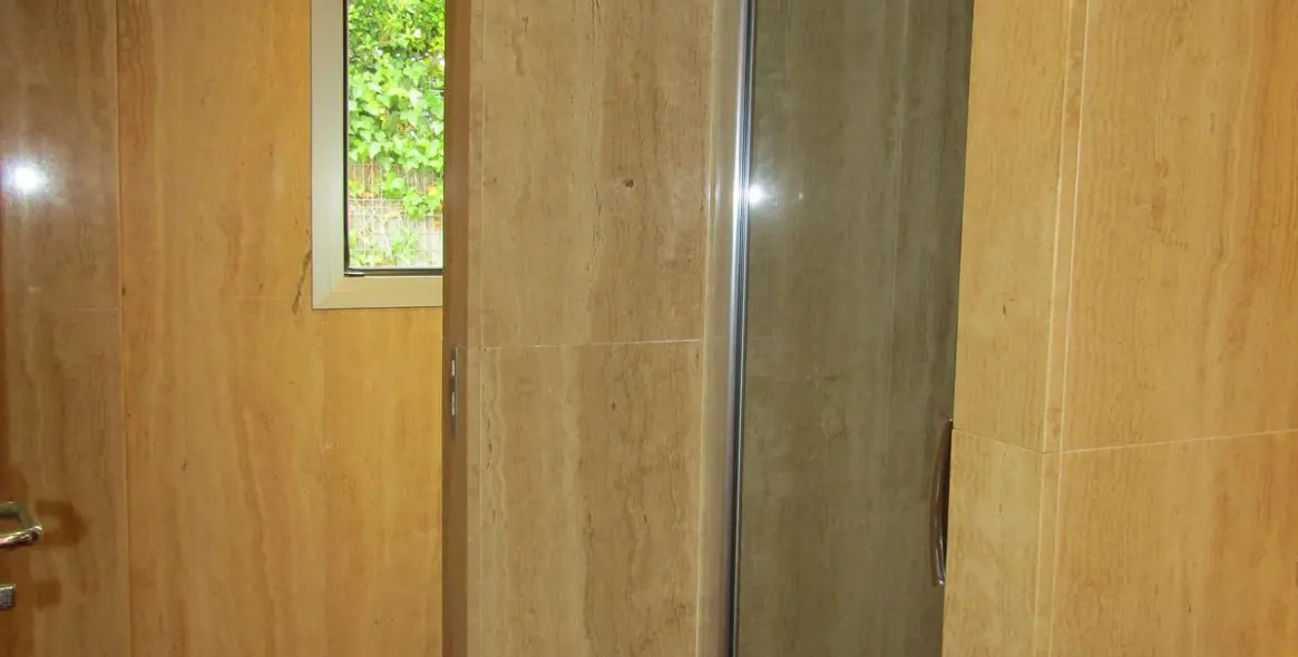 Sale of detached villa in Málaga Este 18