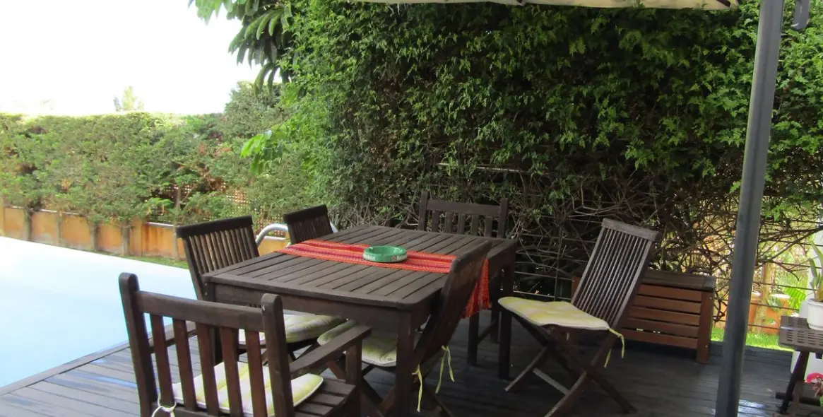 Sale of detached villa in Málaga Este 34