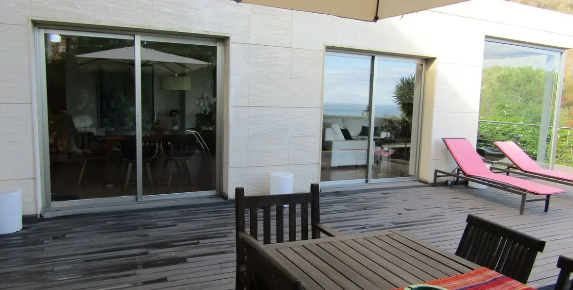 Sale of detached villa in Málaga Este 38