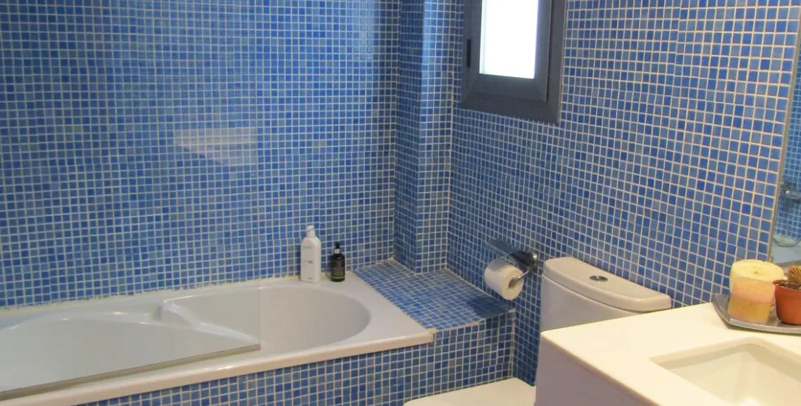 Sale of detached villa in Málaga Este 48