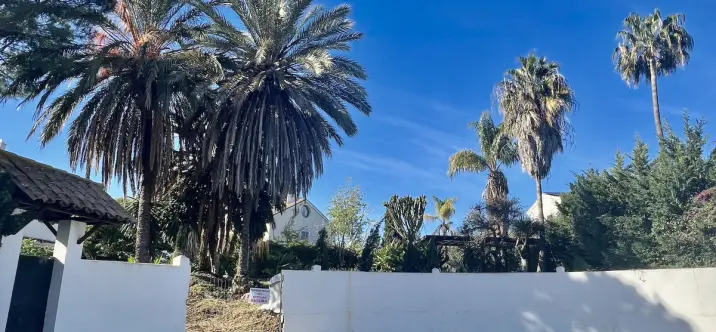 Venta de parcela residencial en Guadalmina Baja 0