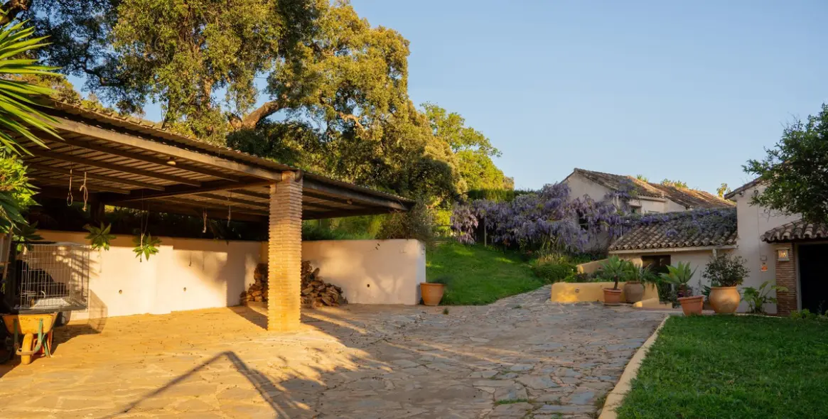 Venta de finca - cortijo en Casares 19