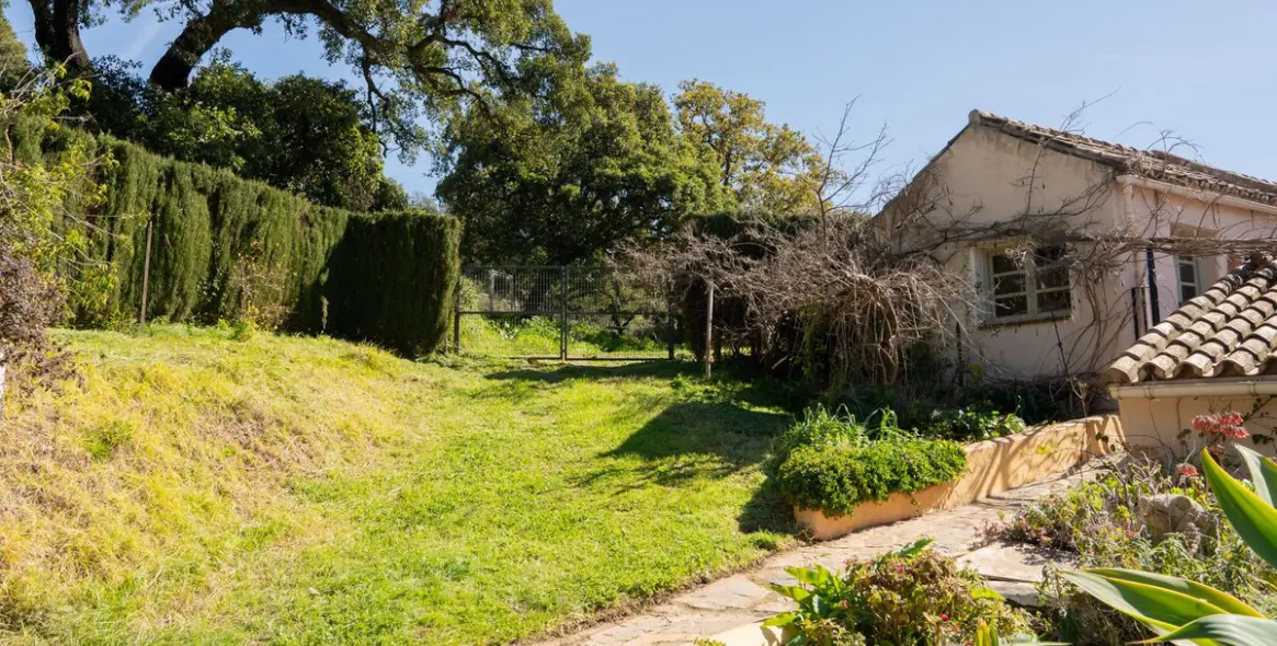 Venta de finca - cortijo en Estepona 32