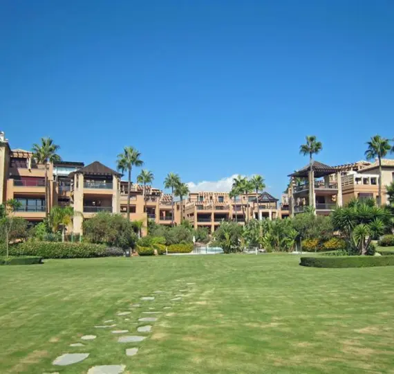 Sale of ground floor apartment in San Pedro de Alcántara