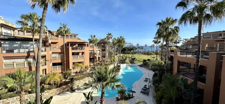 Venta de apartamento en planta baja en San Pedro de Alcántara 0