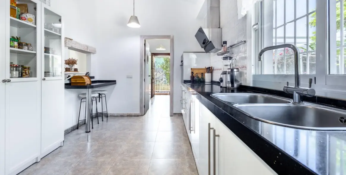 Продажа  отдельно стоящей виллы в Alhaurín el Grande 13