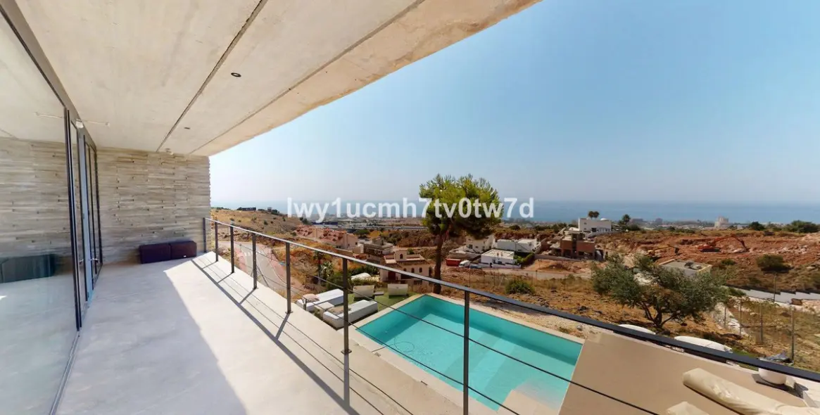 Sale of detached villa in Benalmadena 5