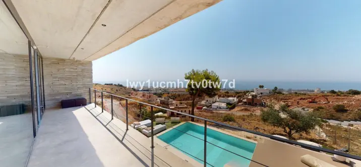 Sale of detached villa in Benalmadena 4