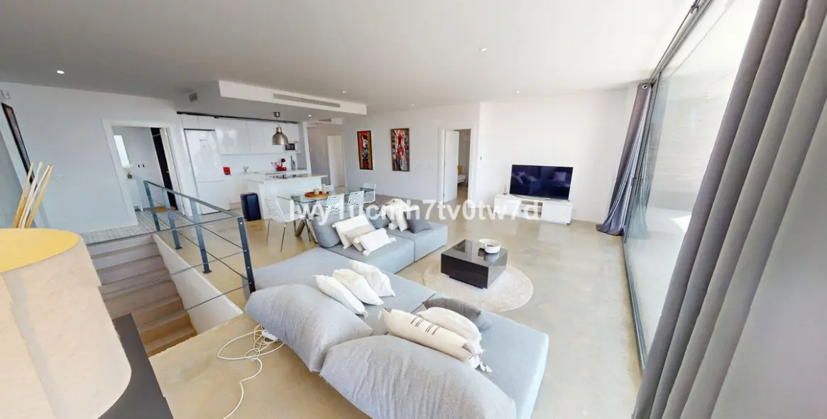 Sale of detached villa in Benalmadena 6