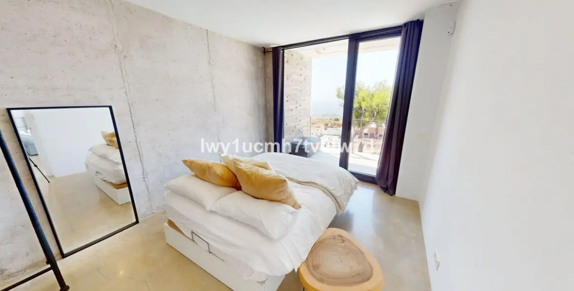 Sale of detached villa in Benalmadena 8