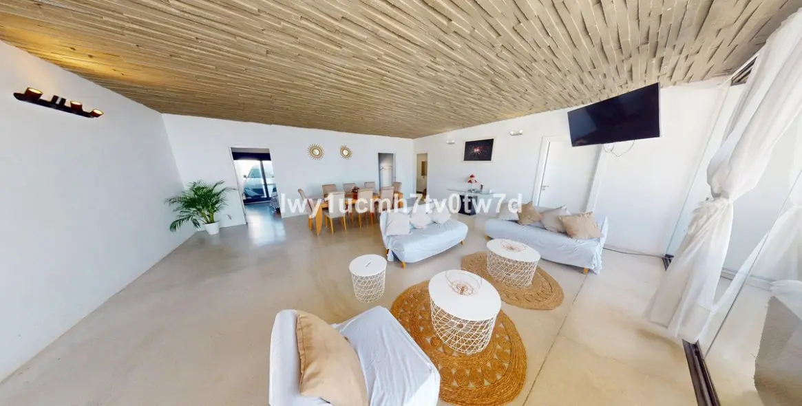 Sale of detached villa in Benalmadena 13