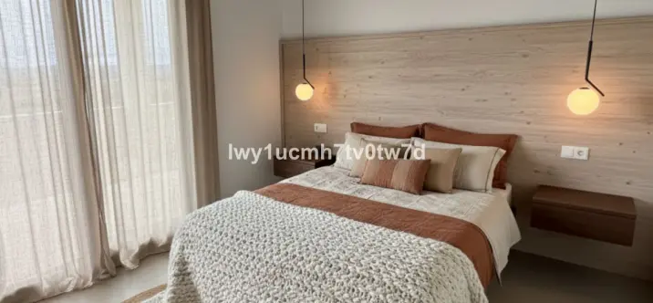 Sale of detached villa in Benalmadena 1