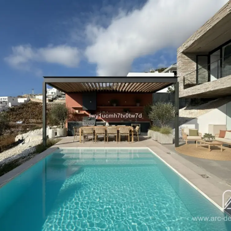 Sale of detached villa in Benalmadena