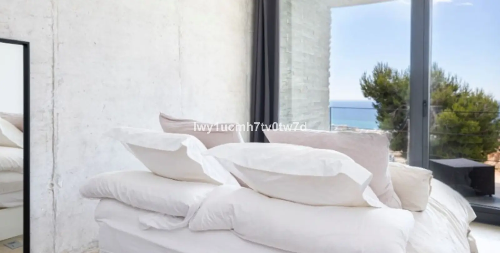 Продажа  отдельно стоящей виллы в Benalmadena 13