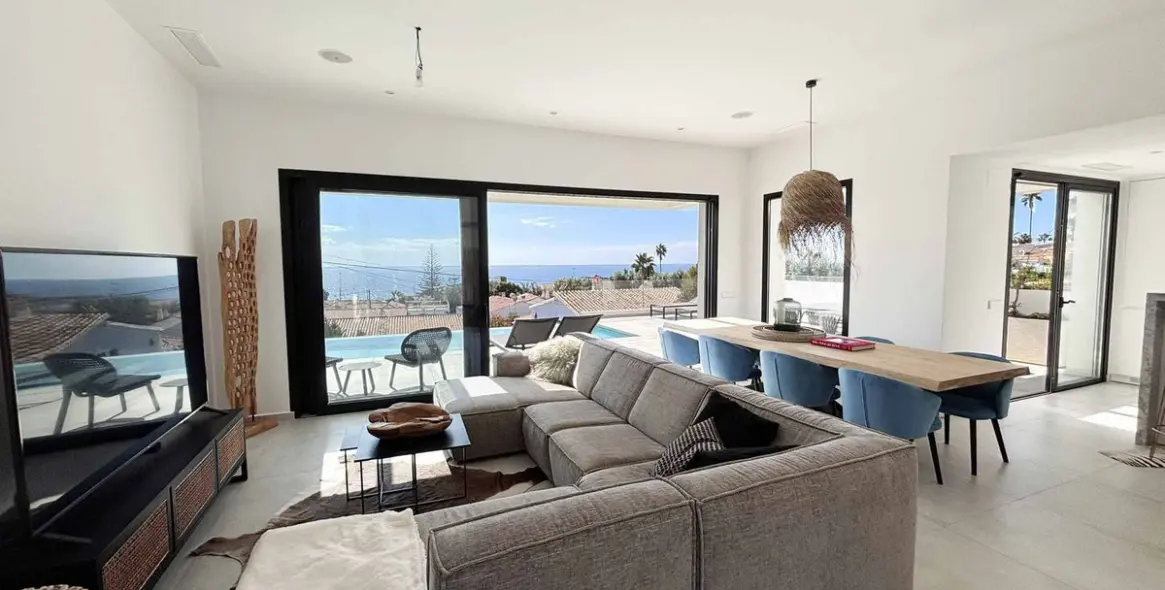 Sale of detached villa in La Cala de Mijas 5