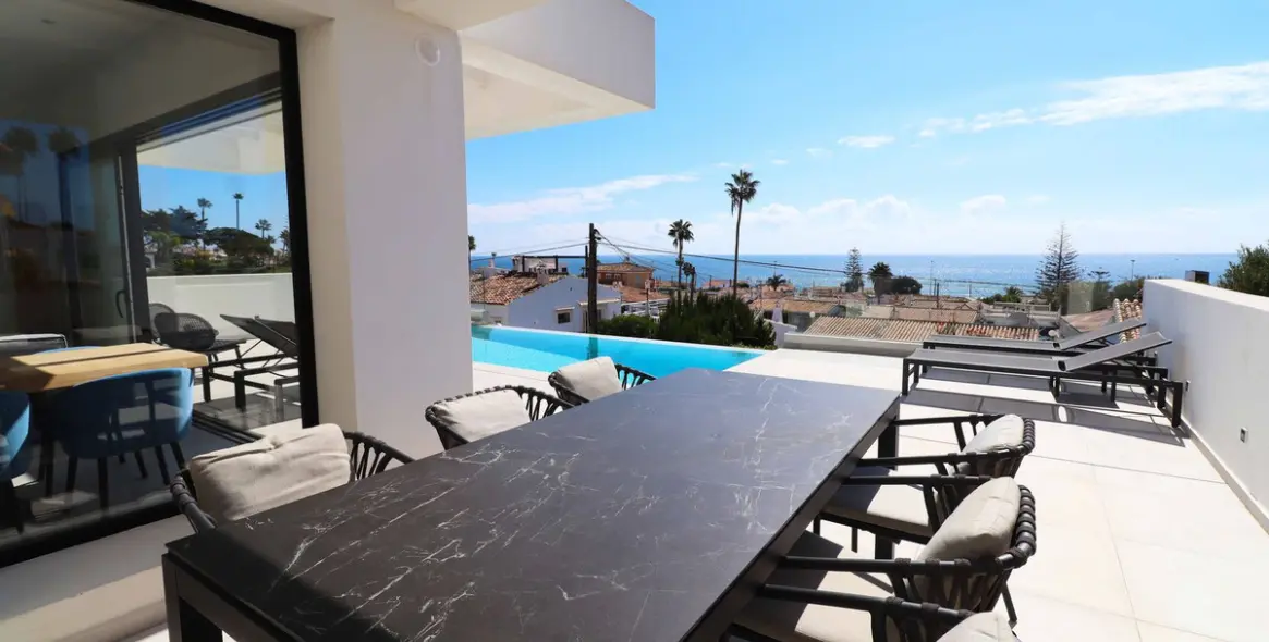 Sale of detached villa in La Cala de Mijas 10