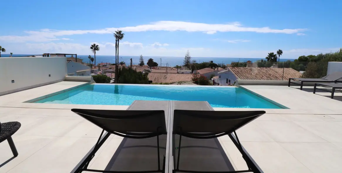 Venta de villa independiente en La Cala de Mijas 1