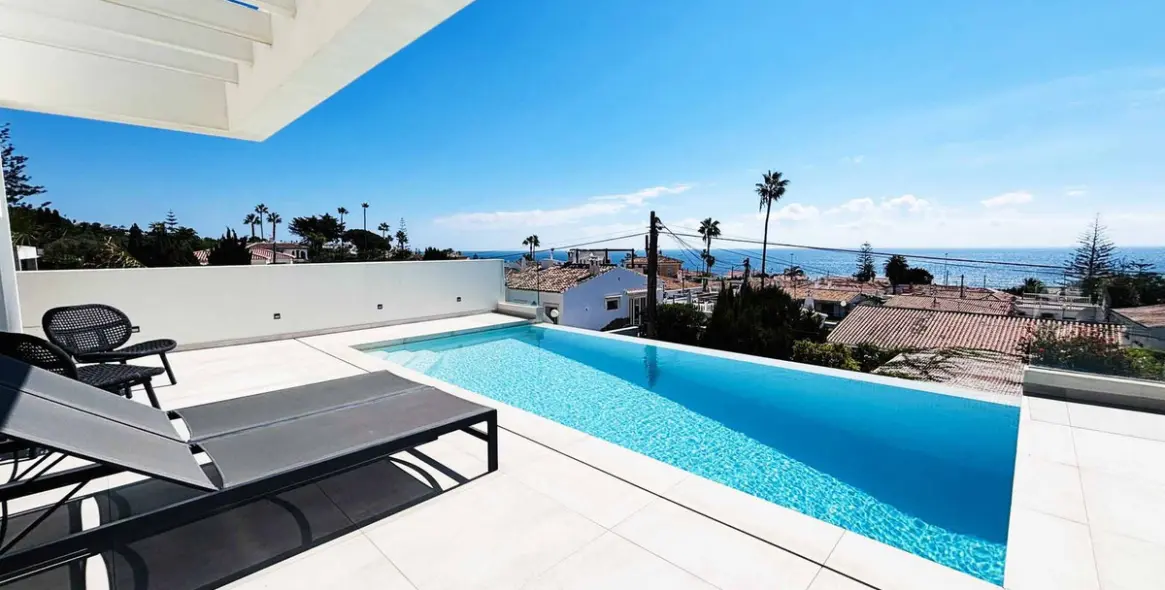 Venta de villa independiente en La Cala de Mijas 11