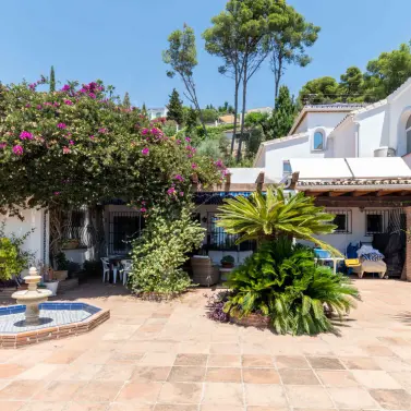 Sale of detached villa in Mijas