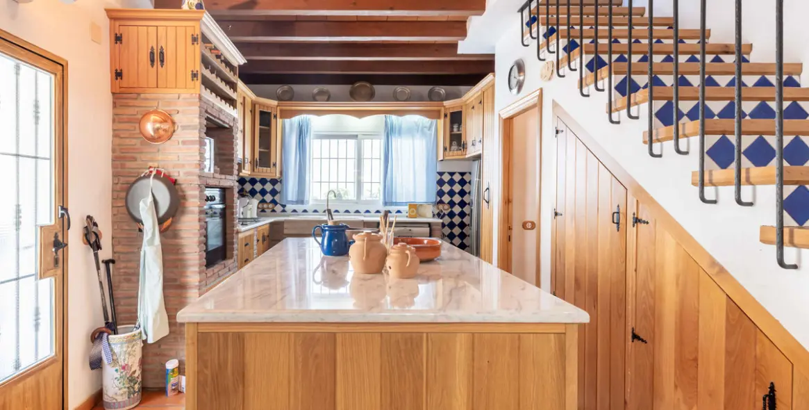 Продажа  отдельно стоящей виллы в Mijas 25