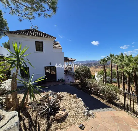 Venta de villa independiente en Valtocado