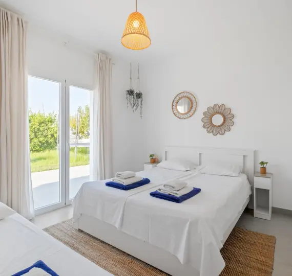 Venta de villa independiente en Cerros del Aguila