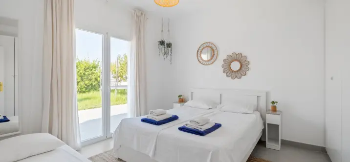 Venta de villa independiente en Cerros del Aguila 4