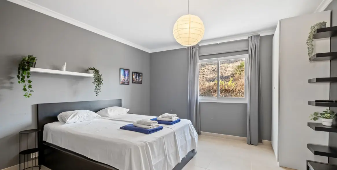 Sale of detached villa in Cerros del Aguila 16