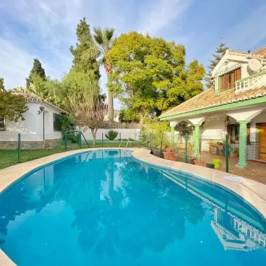 Sale of detached villa in Marbella