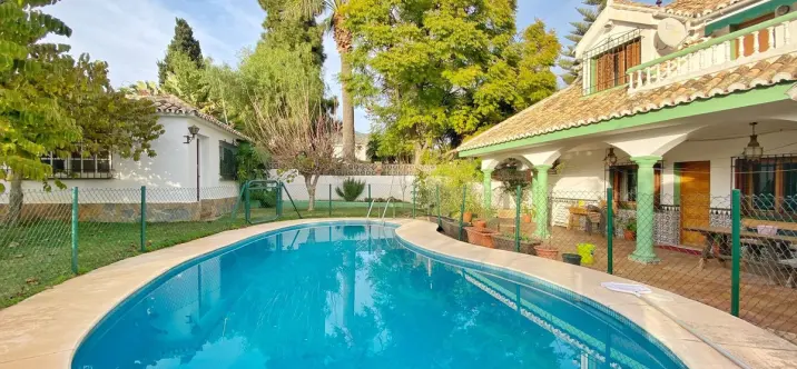 Venta de villa independiente en Marbella 1