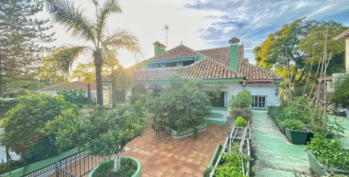 Продажа  отдельно стоящей виллы в Marbella 22