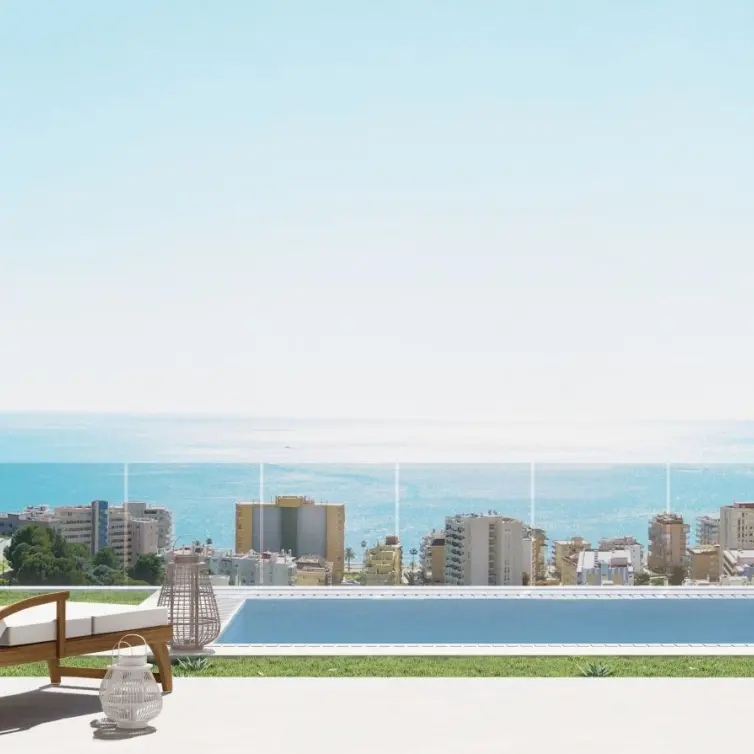 Продажа дома на две семьи в Fuengirola