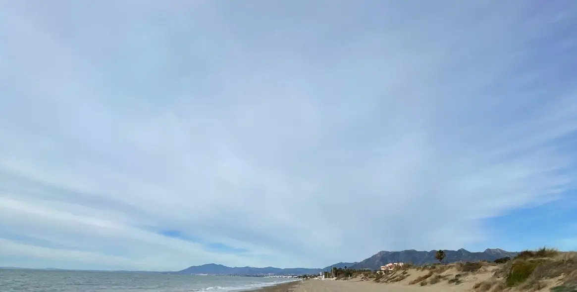 Sale of apartment complex in El Rosario 11