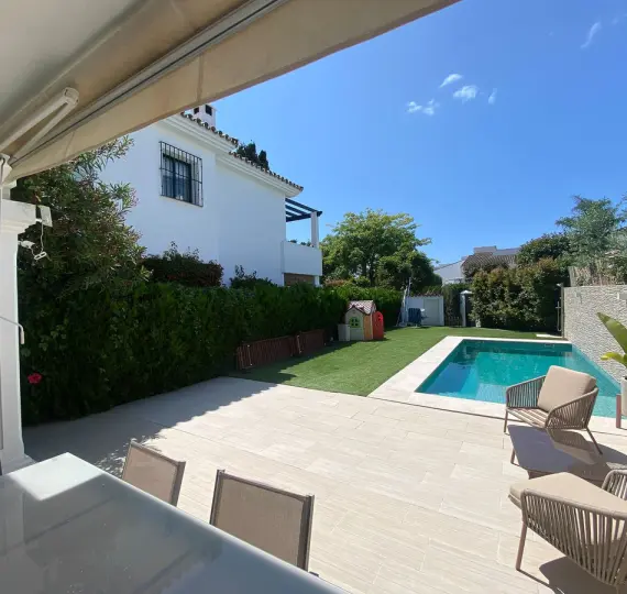 Sale of semi-detached house in San Pedro de Alcántara