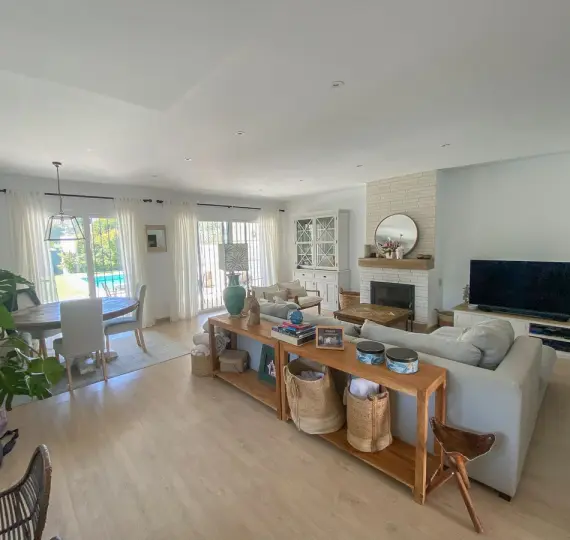 Sale of semi-detached house in San Pedro de Alcántara